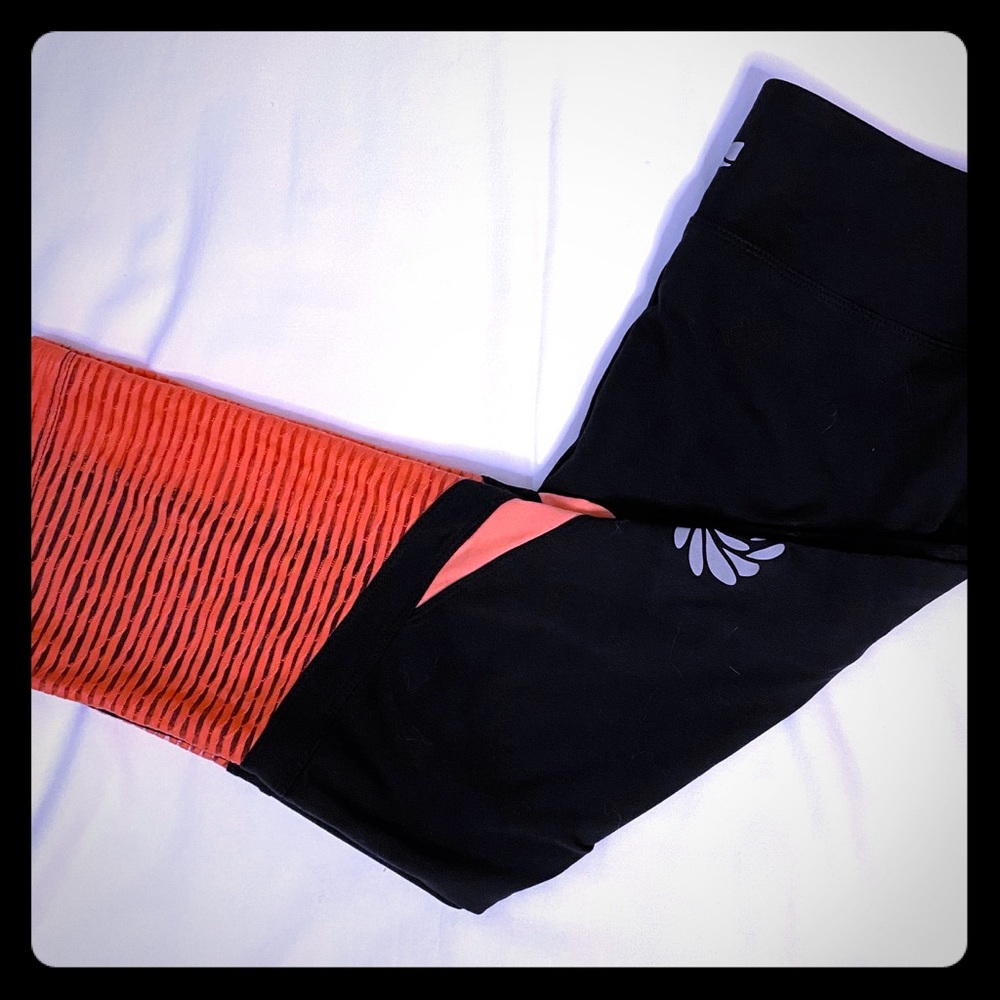 Marika Cropped Leggings
